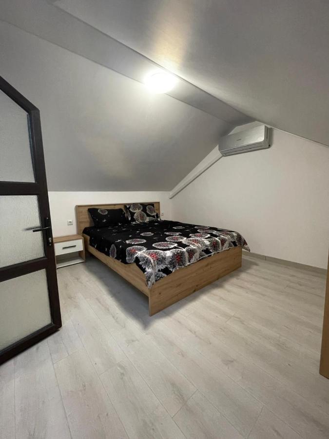 Apartmán Casa Dan Buzău Exteriér fotografie